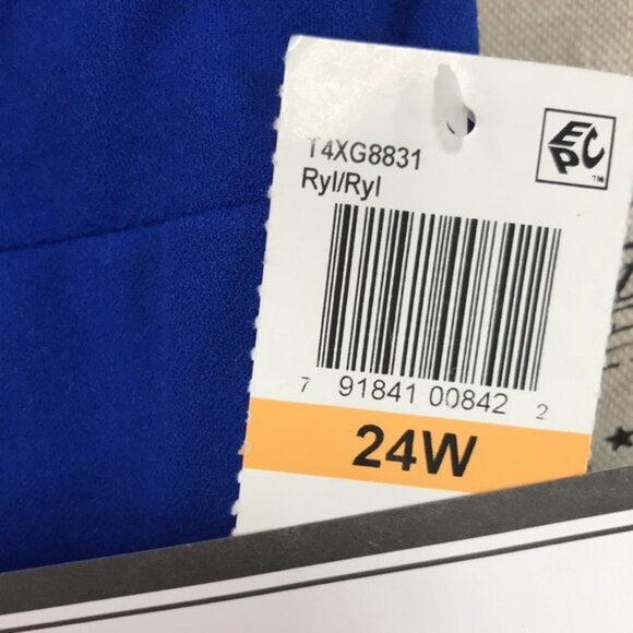 B Darlin Trendy Plus Size Lace-Back Gown - Picture 4 of 8